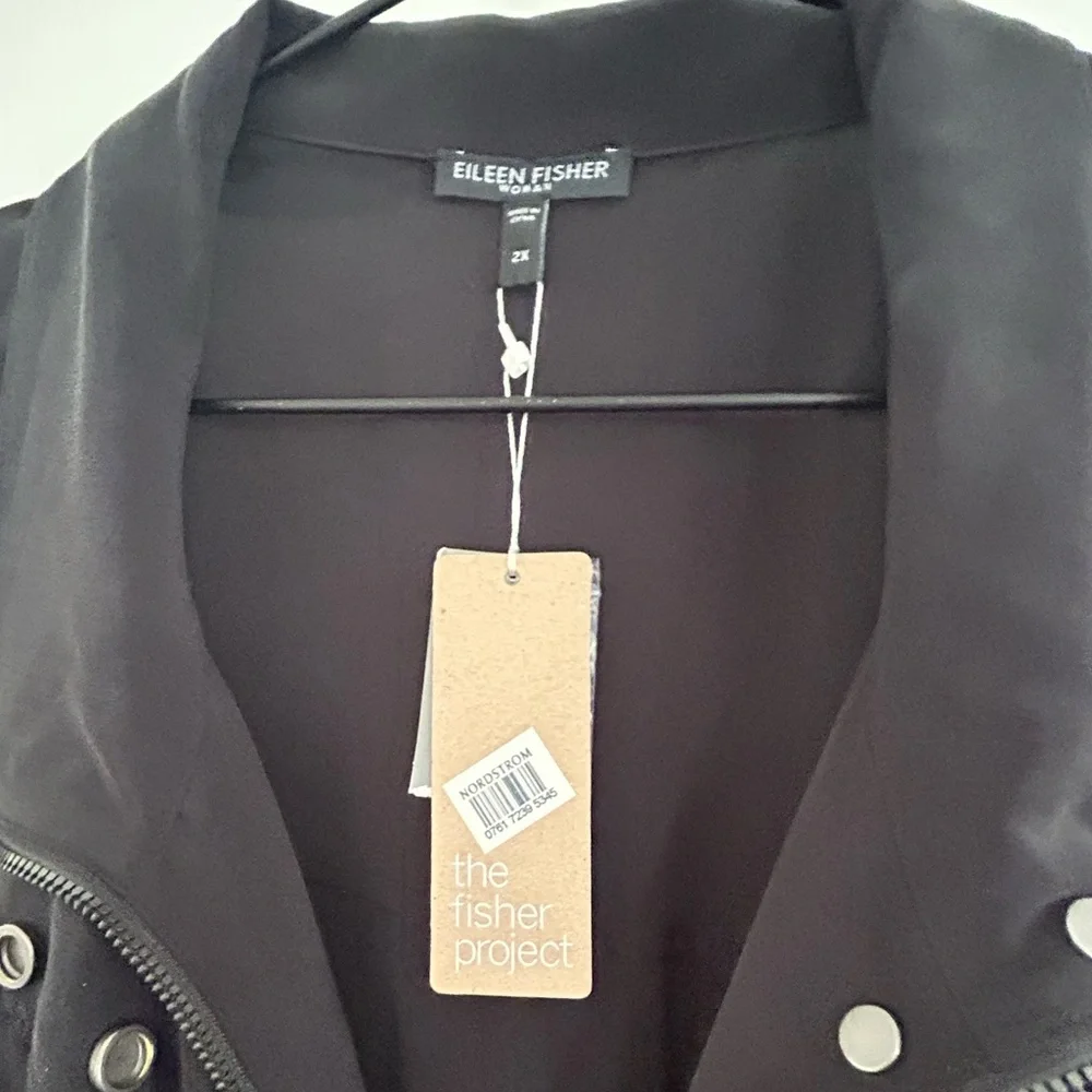 Eileen Fisher Silk Stand Collar Jacket
Sz 2x - Picture 6 of 8